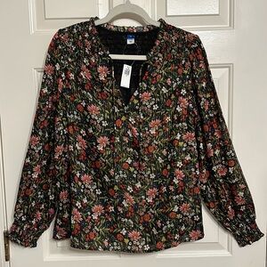 Old Navy Black Floral Long Sleeved Shirt size Medium NWT